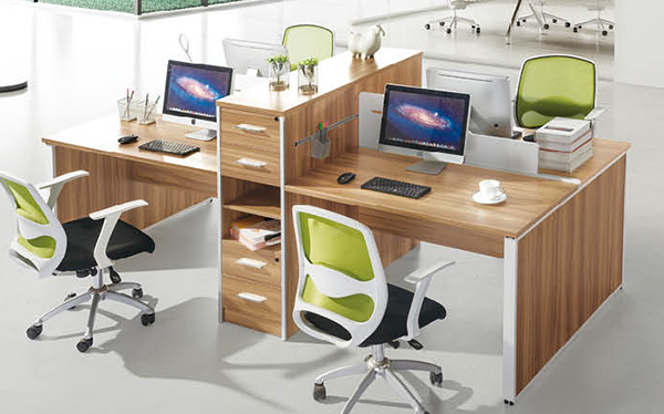 南京房地產辦公家廠家定制設計雨潤地華地產屏風工作位